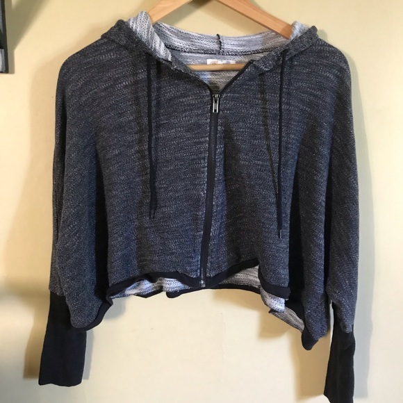 ⭕️2/20 Urban outfitters cropped hoodie - Picture 4 of 5